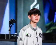 JackeyLove在RNG比赛中领先优势明显，败北引发热议！(jackeylove rng)