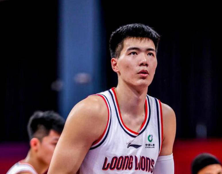 国王杯倒计时,广东宏远关键时刻止住颓势,细节引发关注,赛场秩序良好,资深球员宣示担当的简单介绍 国王杯倒计时,广东宏远关键时刻止住颓势,细节引发关注,赛场秩序良好,资深球员宣示担当的简单介绍