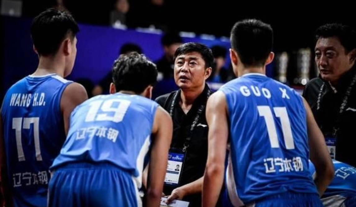 包含辽宁本钢发布备战花絮，窗口期官宣签约，足总杯任务艰巨，更衣室氛围转暖的词条