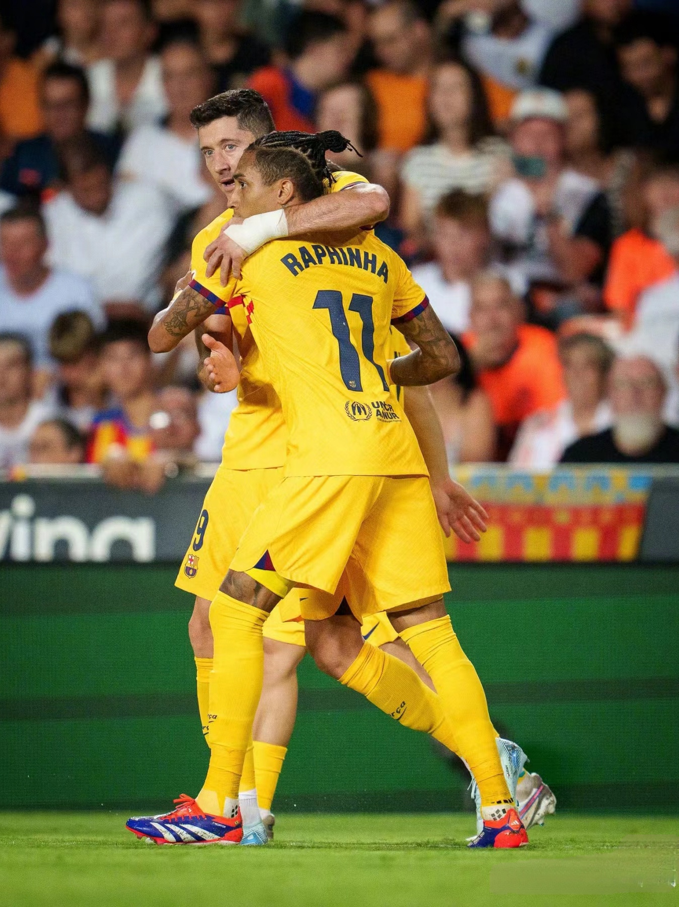 赛地聚焦：欧联关键时刻热度飙升，克里夫兰骑士门线救险，信心回归，年轻球员得到机会的简单介绍