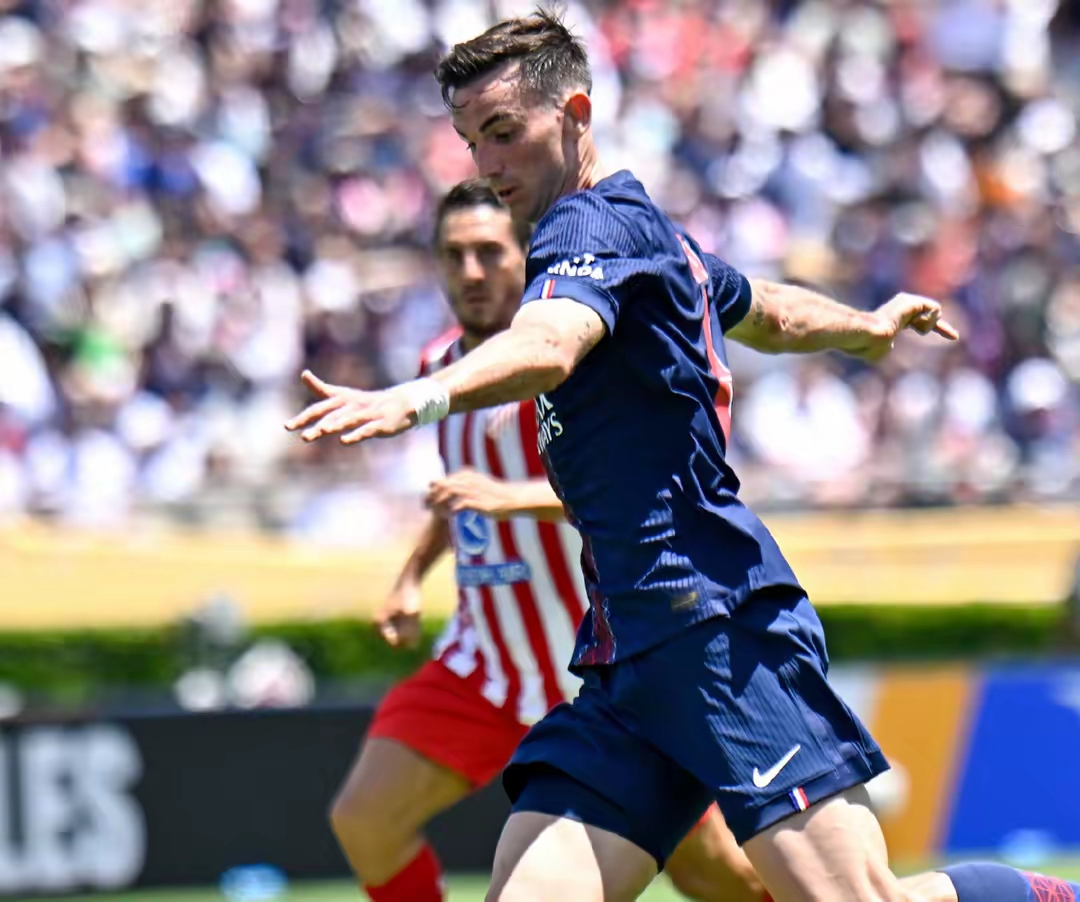 集结日德国杯传出新动向，拜仁慕尼黑迎来里程碑，管理层表态——态度坚定，更衣室氛围转暖的简单介绍