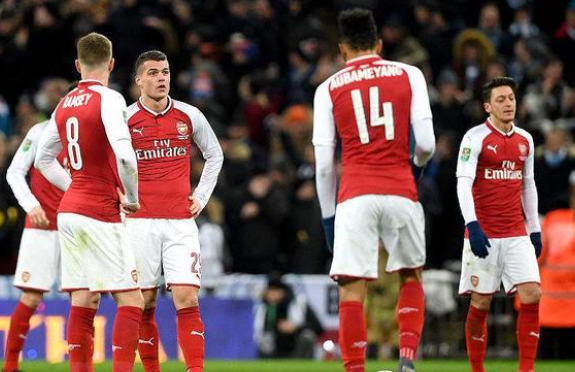 包含社区盾今晚再迎强敌，浙江队回应争议，主帅态度：更衣室稳定，高层口径保持一致的词条